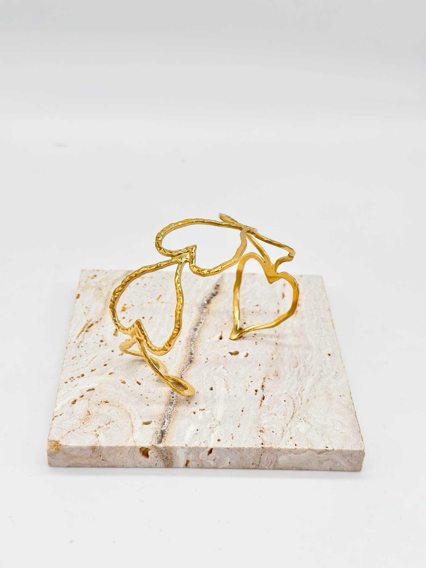 Bracciale rigido Cuoricini