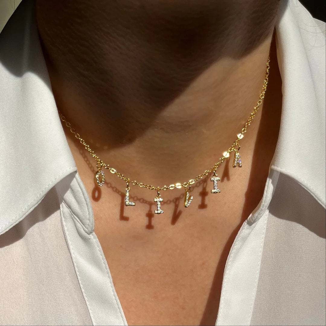 Collana con nome lettere pendenti