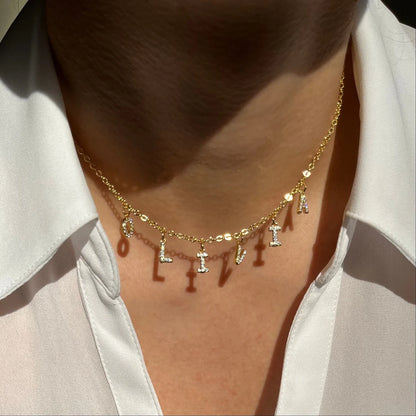 Collana con nome lettere pendenti